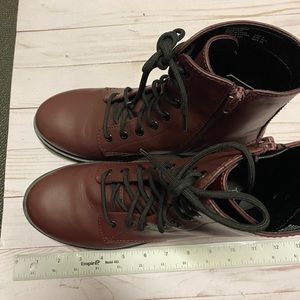 Maroon Lace Up Combat Boots Time and Tru Size 9 Great Condition
